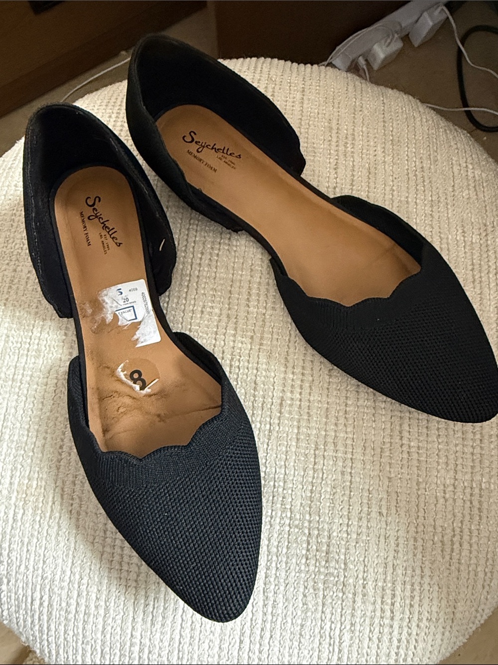 Black Pointed Scalloped Knit Flats